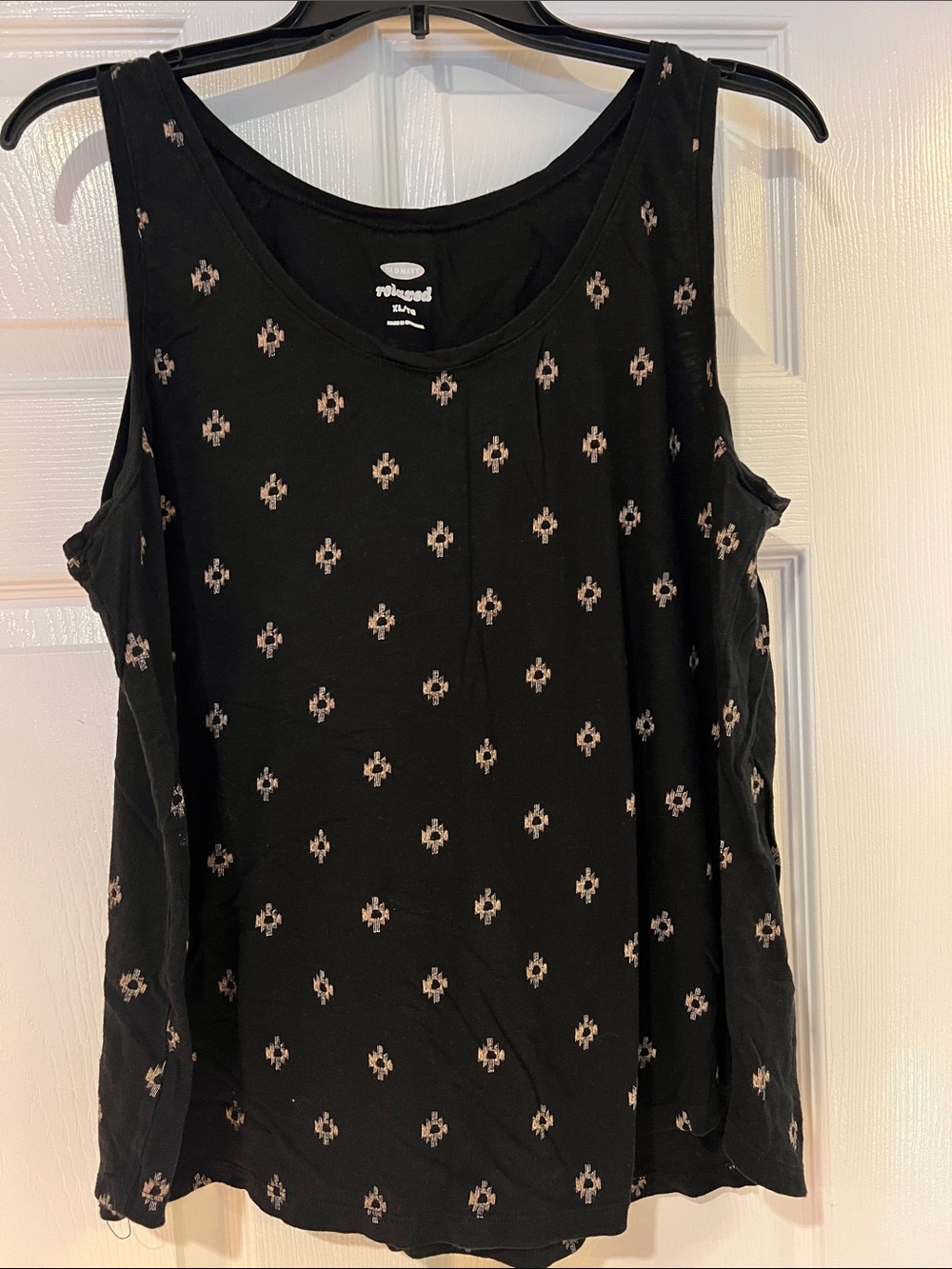 Old Navy Black Tank Top with Beige Geometric Print